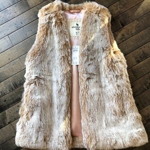 Girls Abercrombie faux fur vest